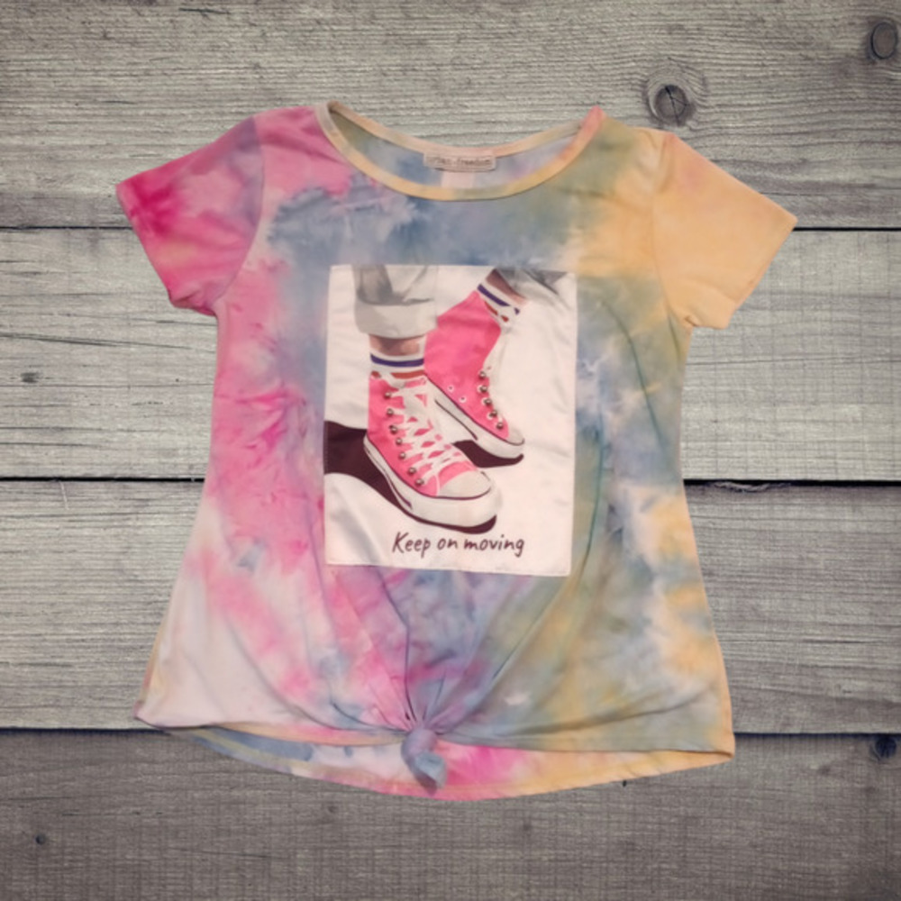 URBAN Freedom Sneaker Embellished Tie Dye T-Shirt Girls 7/8‎